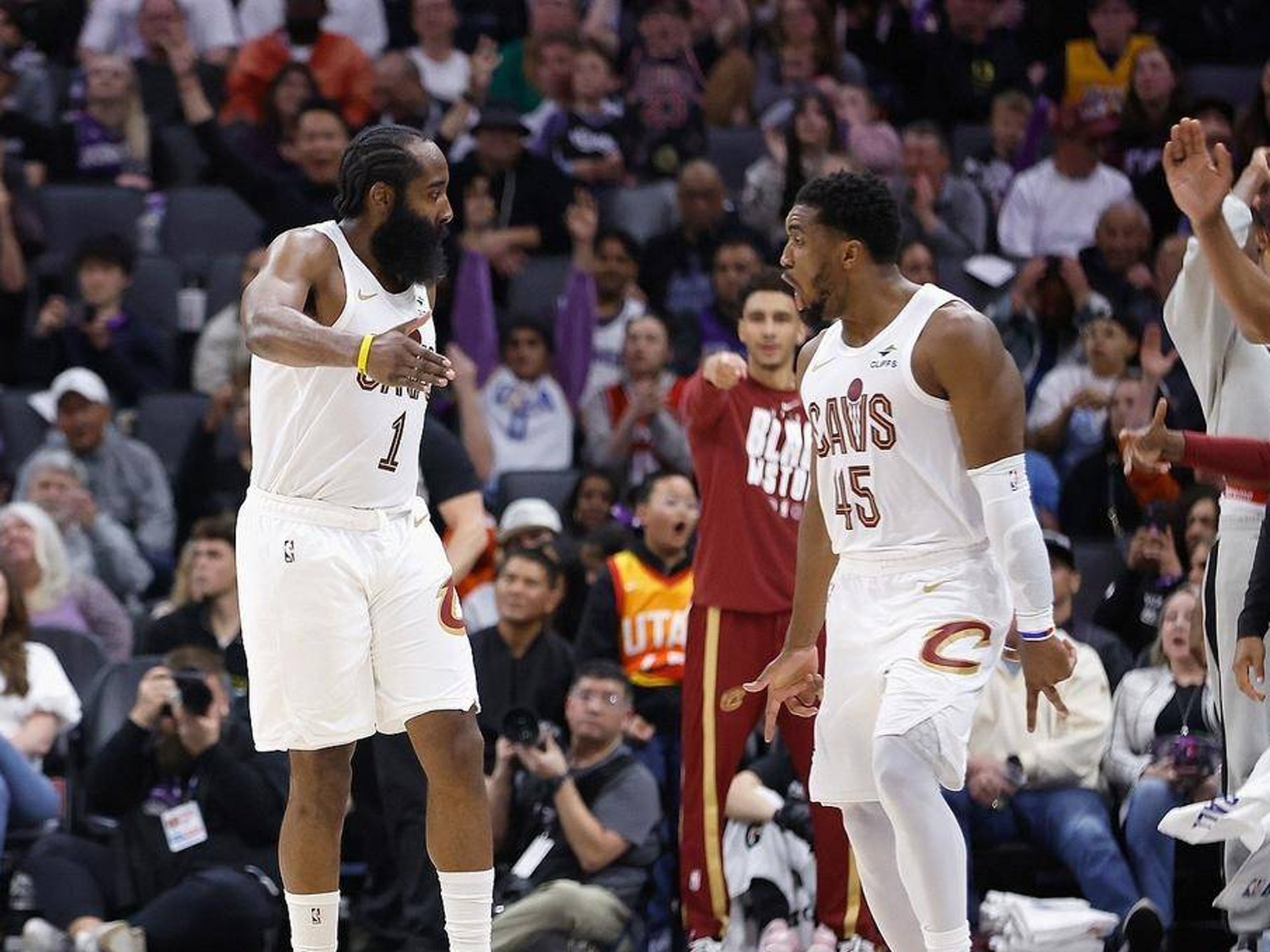 赛后国际米兰遗憾出局蒂姆巅峰对决之后，哈登关键时刻逆转